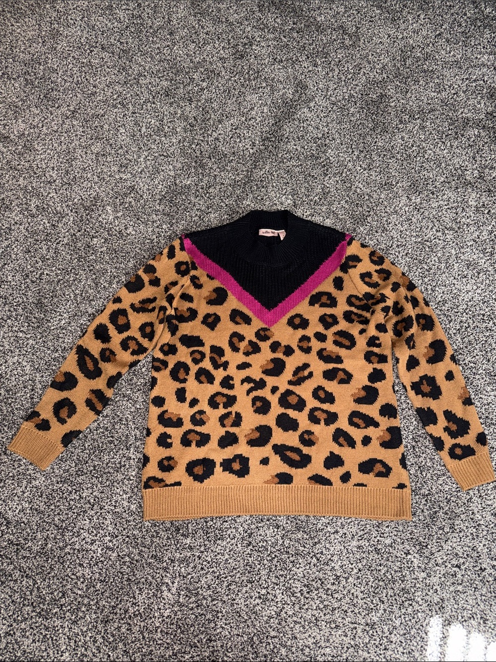 Willow&Root Leopard V-Neck Sweater in Camel, Black & Pink - Small